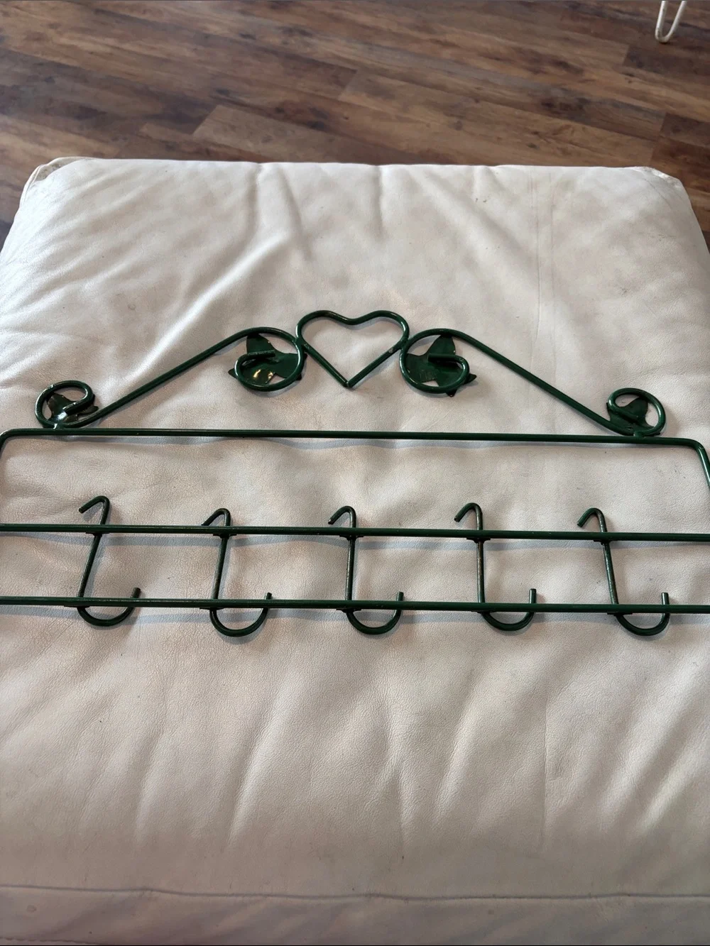 DARK GREEN METAL WALL DECOR WITH FIVE HOOKS